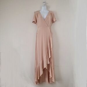 ‼️ CLOSEOUY SALE‼️ Lulus Light Peach Wrap Dress